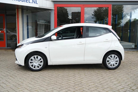 Toyota Aygo - Afbeelding 25 van 30