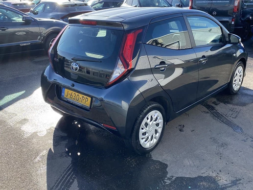 Toyota Aygo - Afbeelding 15 van 30