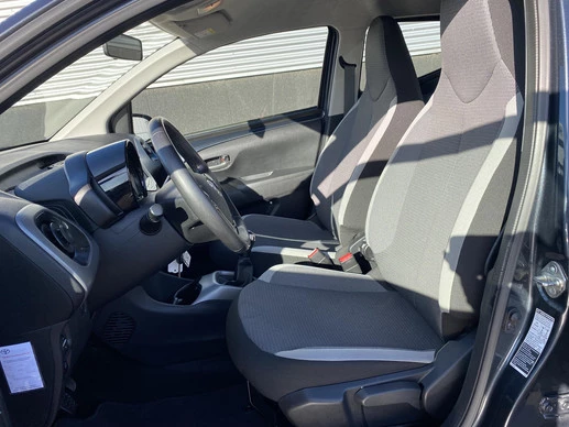 Toyota Aygo - Afbeelding 24 van 30