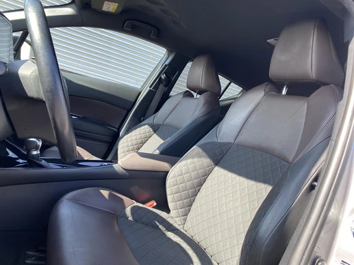 Toyota C-HR - Afbeelding 26 van 30