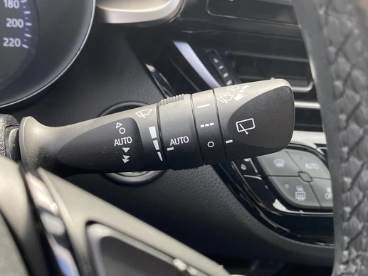 Toyota C-HR - Afbeelding 28 van 30