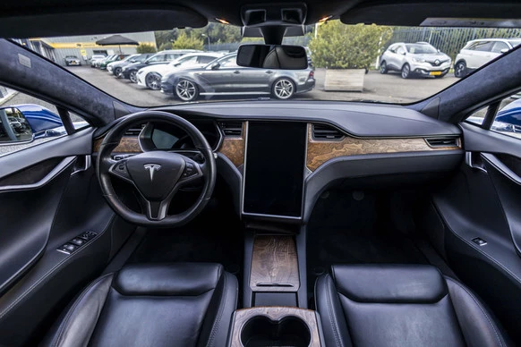 Tesla Model S - Afbeelding 16 van 30