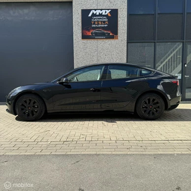 Tesla Model 3 - Afbeelding 6 van 23