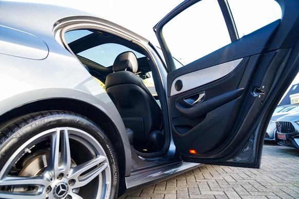 Mercedes-Benz E-Klasse - Afbeelding 17 van 30