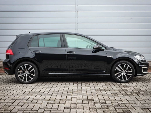 Volkswagen e-Golf - Afbeelding 13 van 30