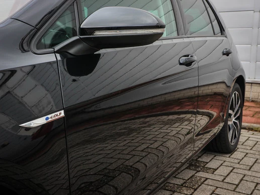 Volkswagen e-Golf - Afbeelding 18 van 30