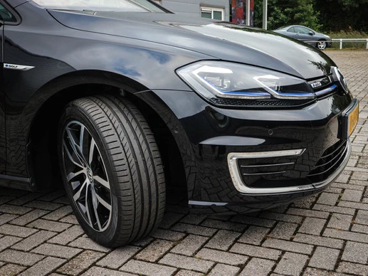 Volkswagen e-Golf - Afbeelding 23 van 30