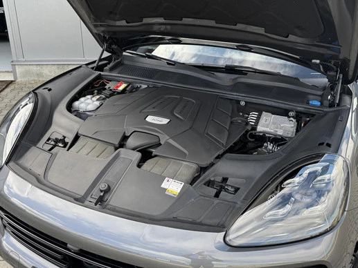 Porsche Cayenne - Afbeelding 8 van 30