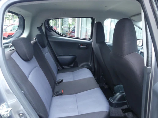 Suzuki Alto - Afbeelding 17 van 29