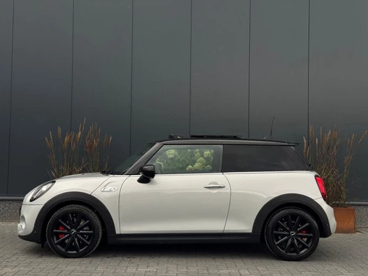 MINI Cooper S - Afbeelding 2 van 28