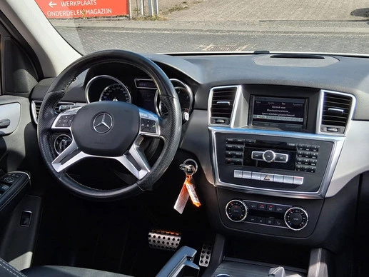 Mercedes-Benz M-Klasse - Afbeelding 3 van 30