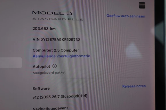 Tesla Model 3 - Afbeelding 3 van 30