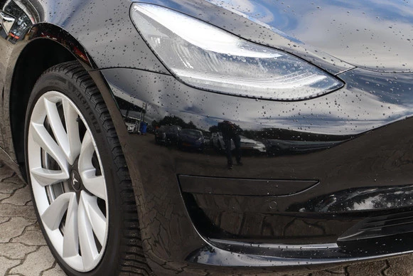 Tesla Model 3 - Afbeelding 13 van 30