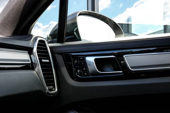 Porsche Cayenne - Afbeelding 10 van 30