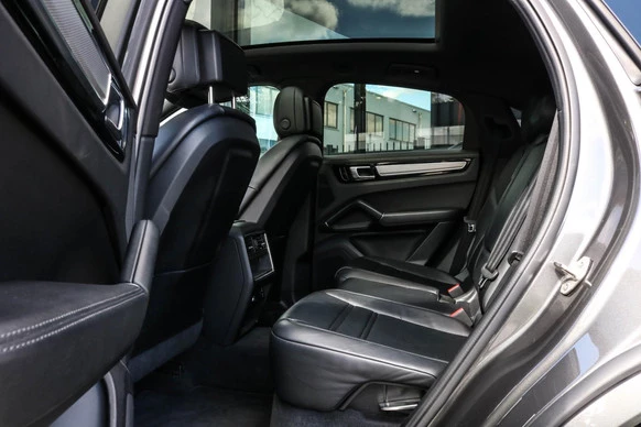 Porsche Cayenne - Afbeelding 21 van 30