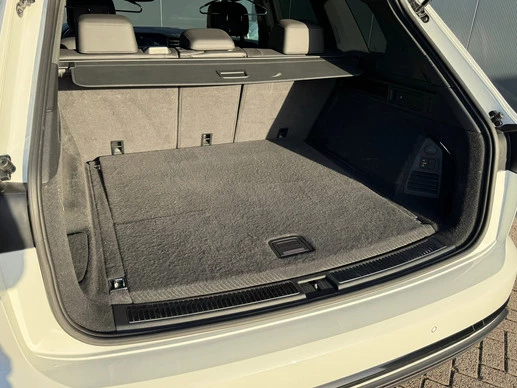 Volkswagen Touareg - Afbeelding 18 van 30