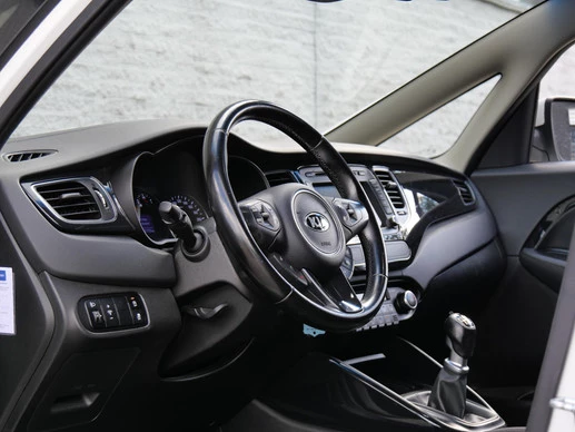 Kia Carens - Afbeelding 14 van 26