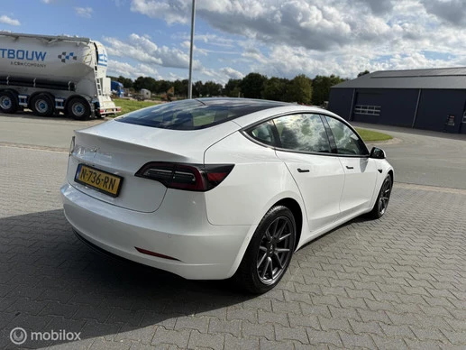 Tesla Model 3 - Afbeelding 5 van 22