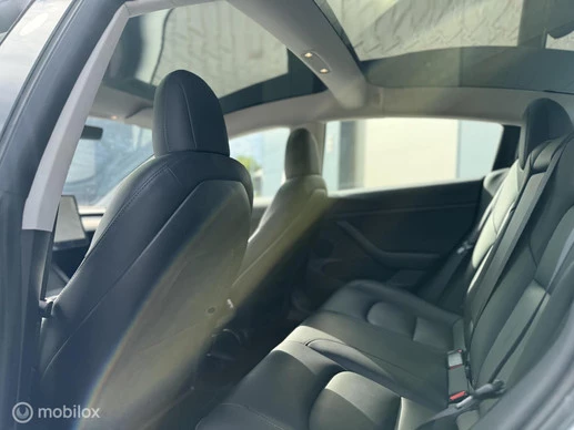 Tesla Model 3 - Afbeelding 12 van 22