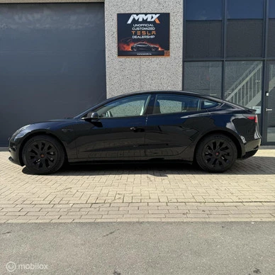 Tesla Model 3 - Afbeelding 6 van 23