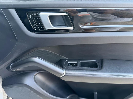 Porsche Cayenne - Afbeelding 27 van 30