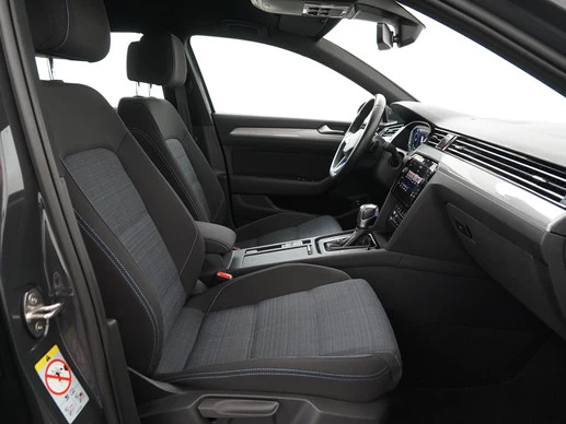 Volkswagen Passat - Afbeelding 3 van 30
