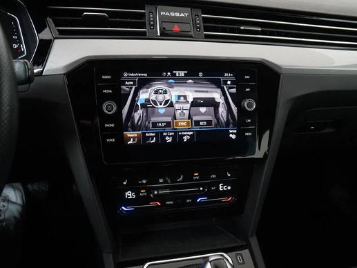 Volkswagen Passat - Afbeelding 11 van 30