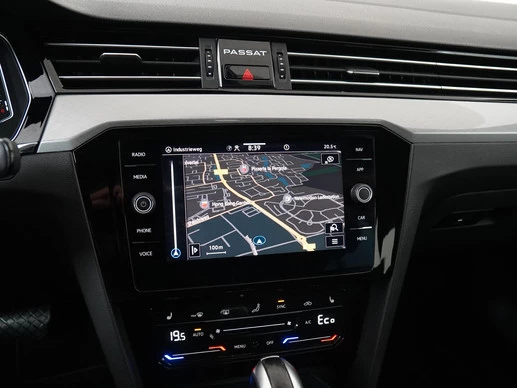 Volkswagen Passat - Afbeelding 12 van 30