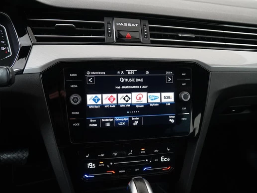 Volkswagen Passat - Afbeelding 13 van 30