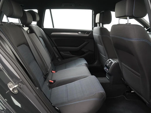 Volkswagen Passat - Afbeelding 28 van 30