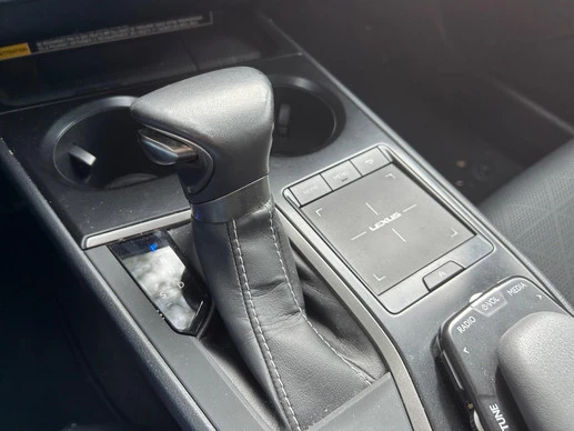 Lexus UX - Afbeelding 15 van 30