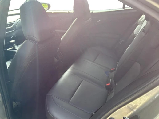 Lexus UX - Afbeelding 18 van 30