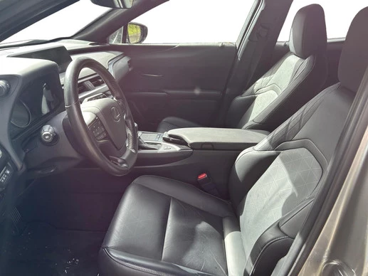Lexus UX - Afbeelding 19 van 30