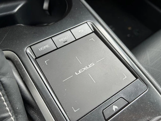 Lexus UX - Afbeelding 25 van 30