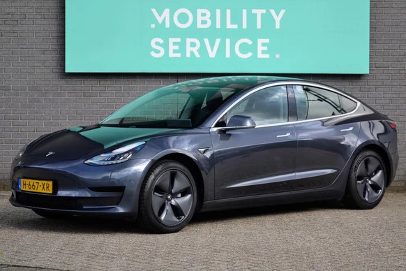 Tesla Model 3 - Afbeelding 1 van 27