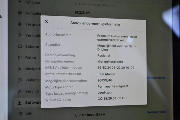 Tesla Model 3 - Afbeelding 16 van 27