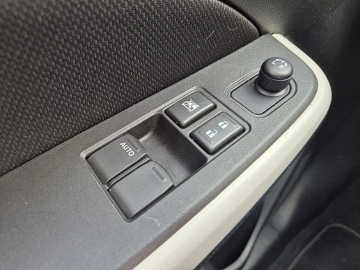 Suzuki Swift - Afbeelding 13 van 14