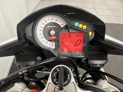 Aprilia Tuono V4 - Afbeelding 2 van 22