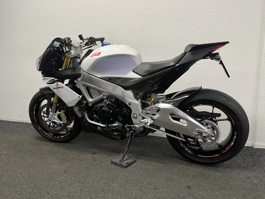 Aprilia Tuono V4 - Afbeelding 15 van 22