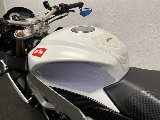 Aprilia Tuono V4 - Afbeelding 19 van 22