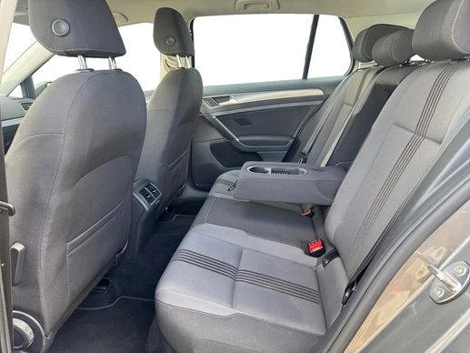 Volkswagen Golf - Afbeelding 22 van 26