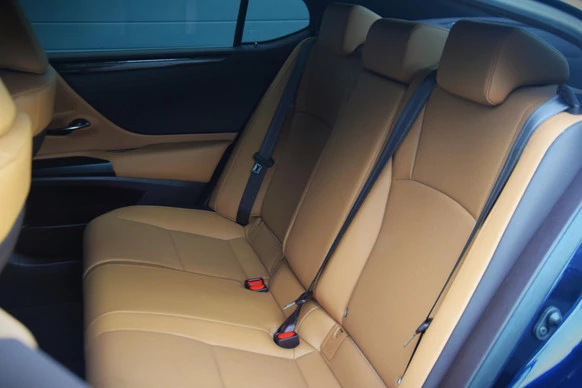 Lexus ES - Afbeelding 12 van 30