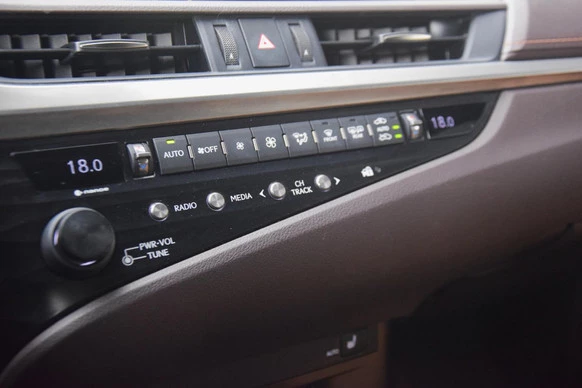 Lexus ES - Afbeelding 21 van 30