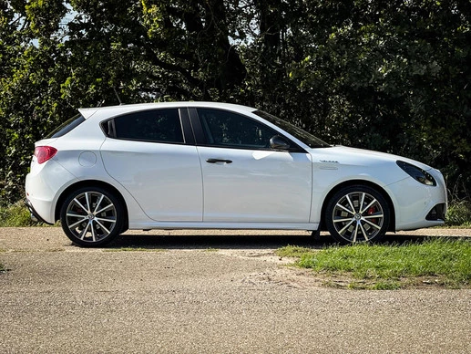 Alfa Romeo Giulietta - Afbeelding 16 van 30