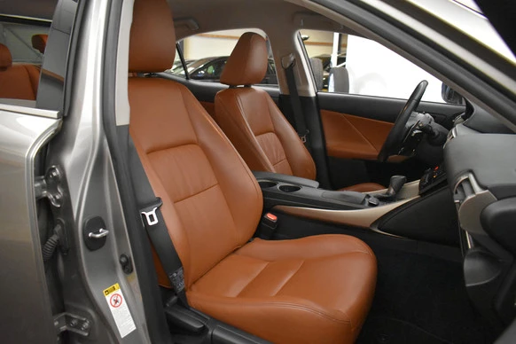 Lexus IS - Afbeelding 13 van 30