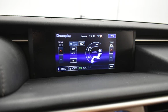 Lexus IS - Afbeelding 24 van 30