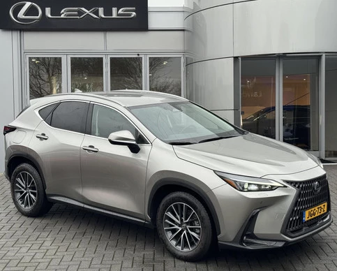 Lexus NX - Afbeelding 1 van 30