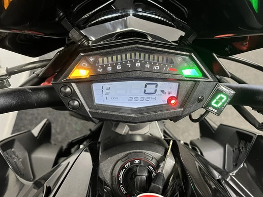 Kawasaki Z1000 - Afbeelding 2 van 22