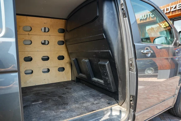 Volkswagen Transporter - Afbeelding 15 van 27