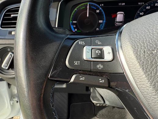 Volkswagen e-Golf - Afbeelding 15 van 30